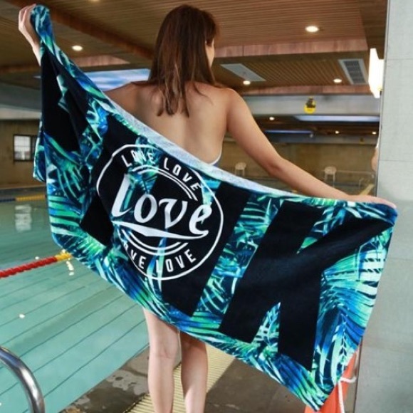 NEW✨ Victoria's Secret PINK Beach Pool Towel - Picture 2 of 3